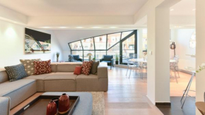 Exclusive Penthouse/4 bedrooms/large terrace/P